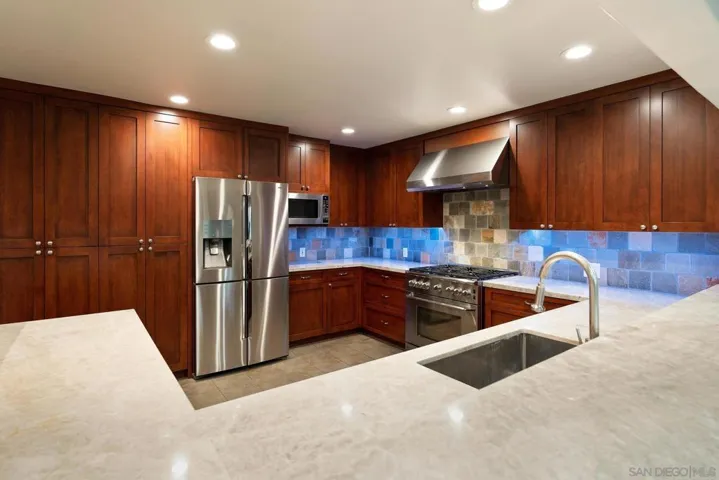 6678 Park Ridge Blvd, San Diego, California 92120