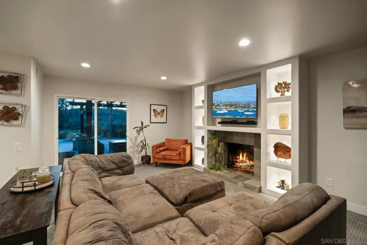 6678 Park Ridge Blvd, San Diego, California 92120