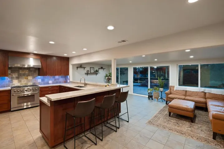 6678 Park Ridge Blvd, San Diego, California 92120