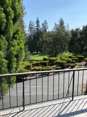 112 Sand Hill Circle, Menlo Park, California 94025