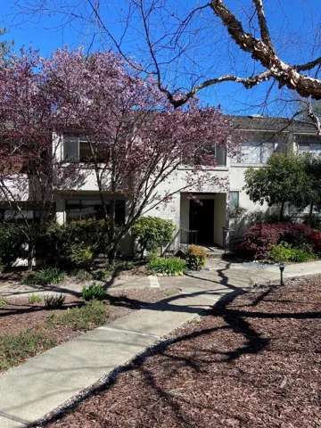 112 Sand Hill Circle, Menlo Park, California 94025