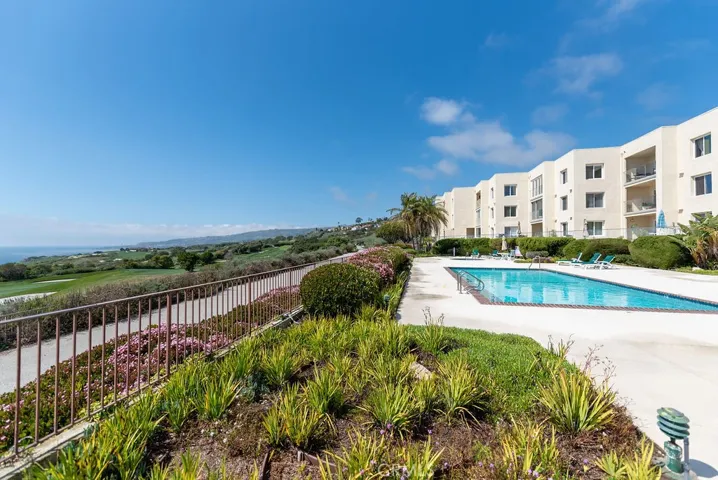 3200 La Rotonda Drive 317, Rancho Palos Verdes, California 90275