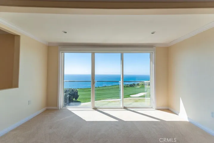 3200 La Rotonda Drive 317, Rancho Palos Verdes, California 90275