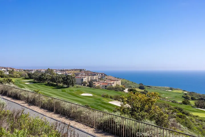 3200 La Rotonda Drive 317, Rancho Palos Verdes, California 90275