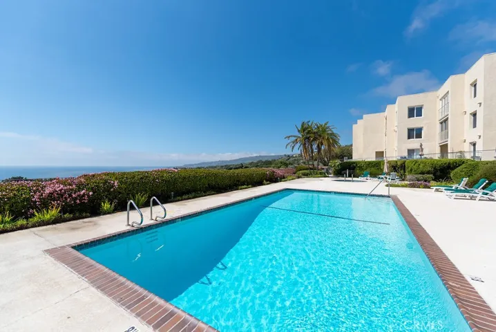 3200 La Rotonda Drive 317, Rancho Palos Verdes, California 90275