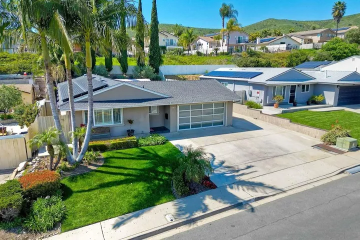 10420 Timberlane Way, Santee, California 92071
