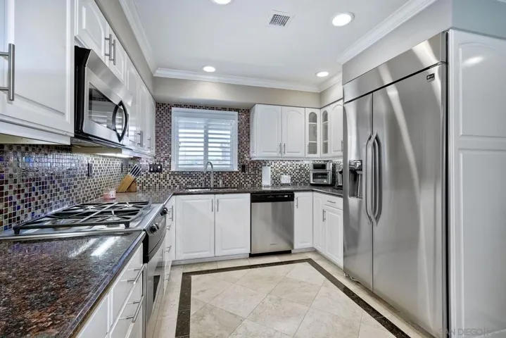 10420 Timberlane Way, Santee, California 92071