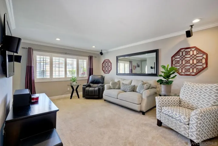 10420 Timberlane Way, Santee, California 92071