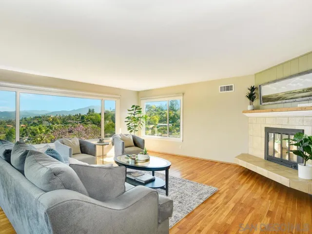 4786 Mayapan Dr, La Mesa, California 91941
