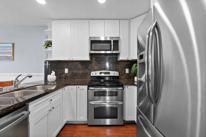 960 La Barbera Drive, San Jose, California 95126