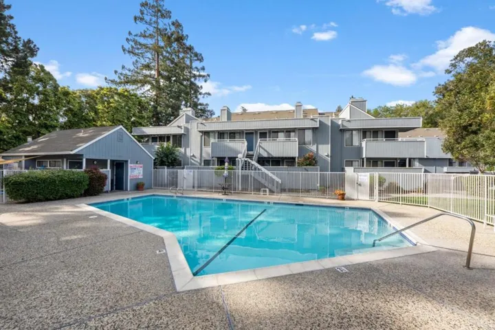 960 La Barbera Drive, San Jose, California 95126