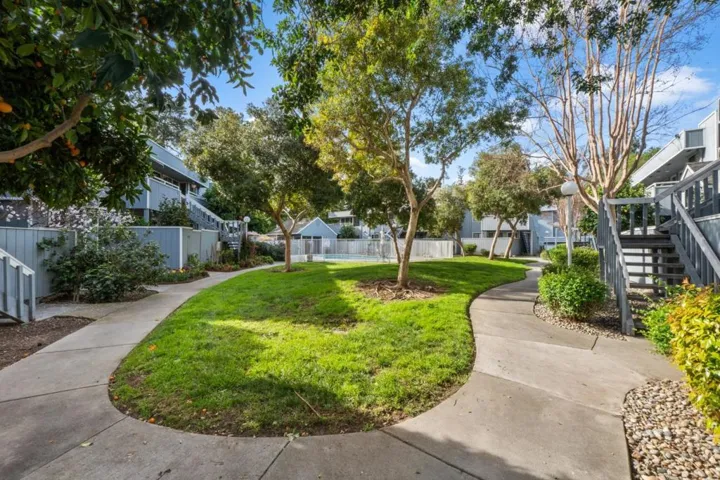 960 La Barbera Drive, San Jose, California 95126