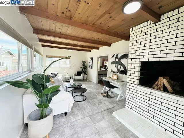 20146 Santa Maria Ave, Castro Valley, California 94546