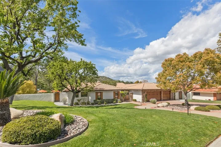 38161 Bear Canyon Drive, Murrieta, California 92562