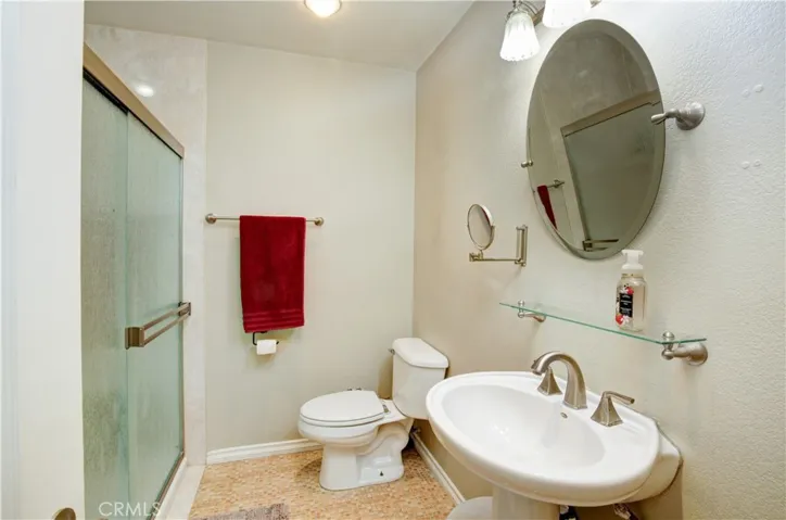Upstairs Hall Bath