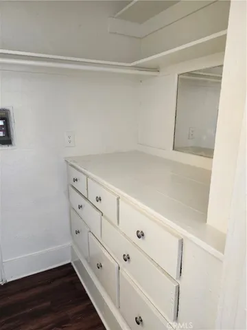 1435 Alvarado, Los Angeles, California 90006