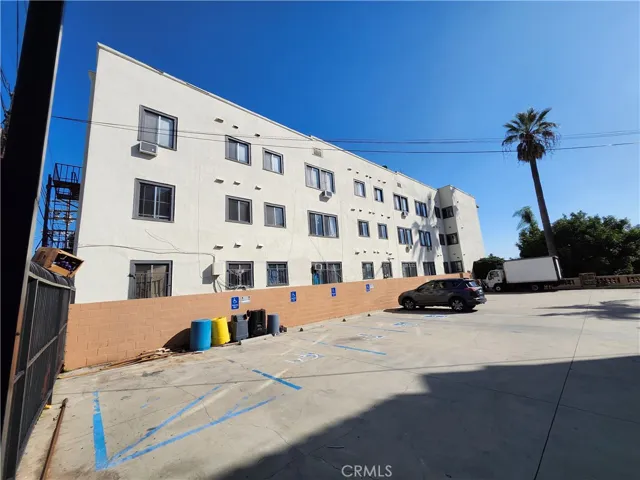 1435 Alvarado, Los Angeles, California 90006