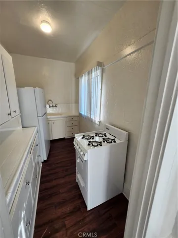1435 Alvarado, Los Angeles, California 90006