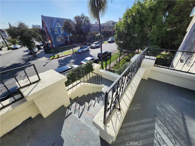 1435 Alvarado, Los Angeles, California 90006