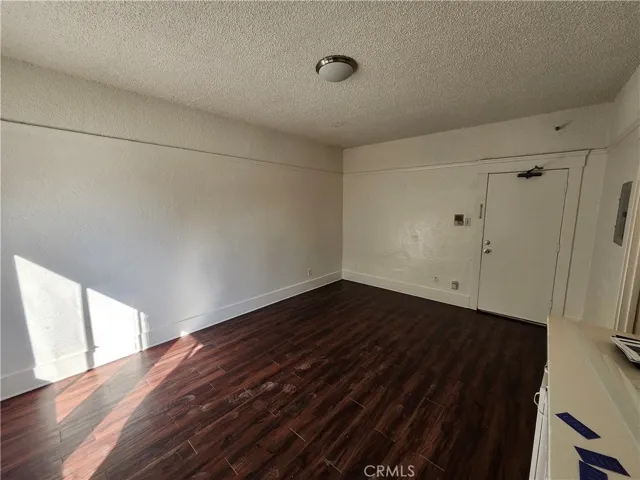 1435 Alvarado, Los Angeles, California 90006