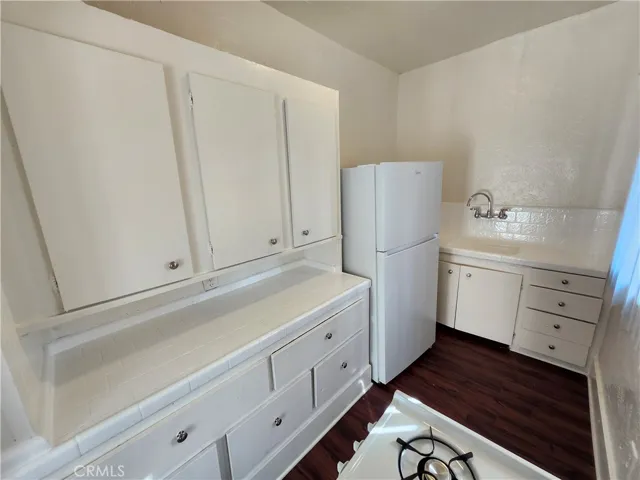 1435 Alvarado, Los Angeles, California 90006