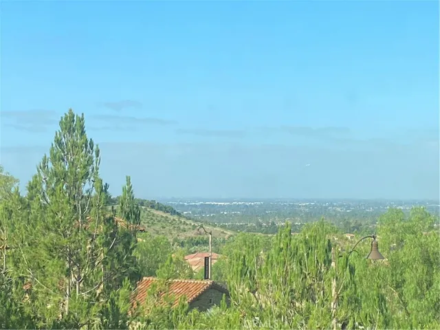 172 Bellini, Irvine, California 92602