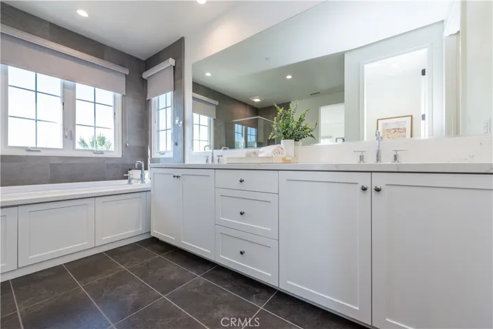 172 Bellini, Irvine, California 92602