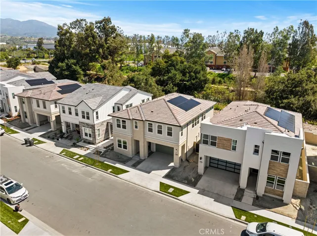 390 Riverbend, Lake Forest, California 92630