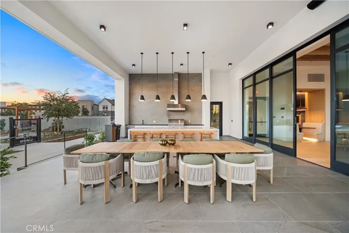 390 Riverbend, Lake Forest, California 92630