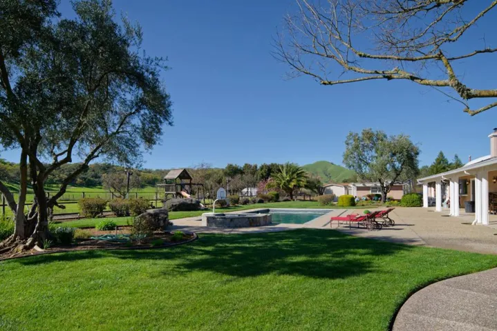 10165 Jean Ellen Court, Gilroy, California 95020