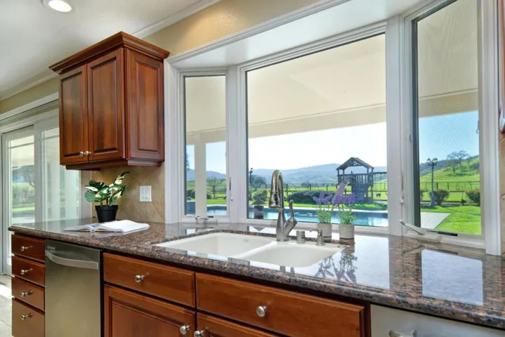 10165 Jean Ellen Court, Gilroy, California 95020