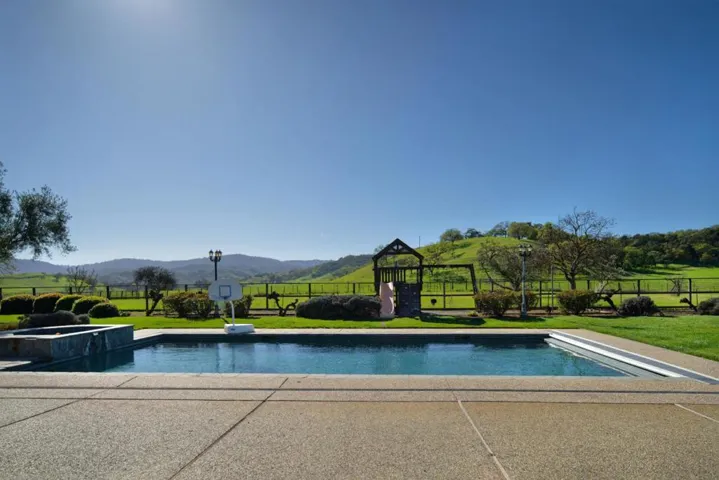 10165 Jean Ellen Court, Gilroy, California 95020