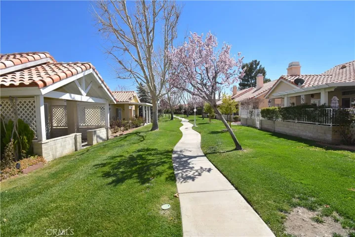 19017 Frances Street, Apple Valley, California 92308