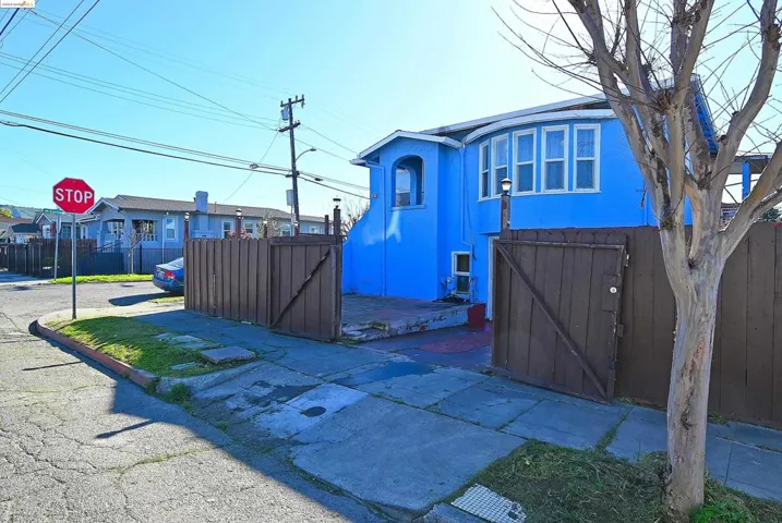 1292 61st, Oakland, California 94621