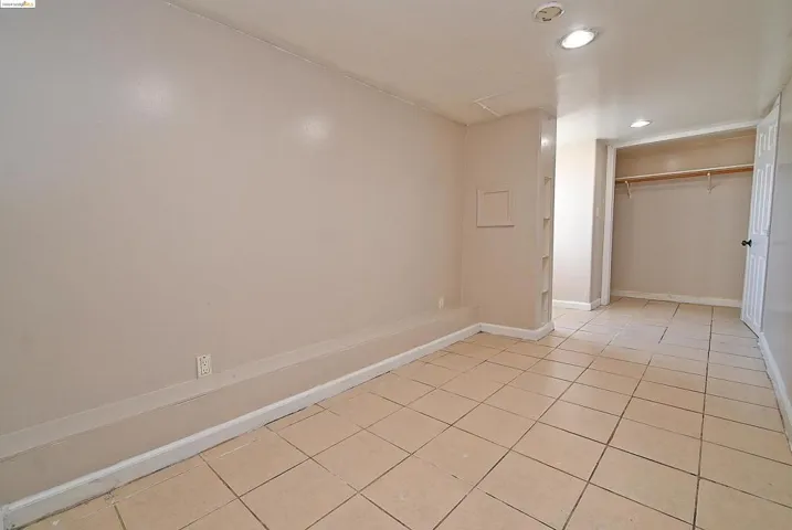 1292 61st, Oakland, California 94621