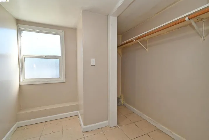 1292 61st, Oakland, California 94621