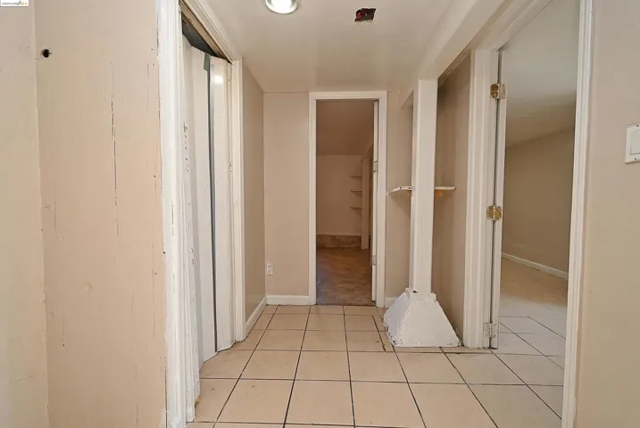 1292 61st, Oakland, California 94621