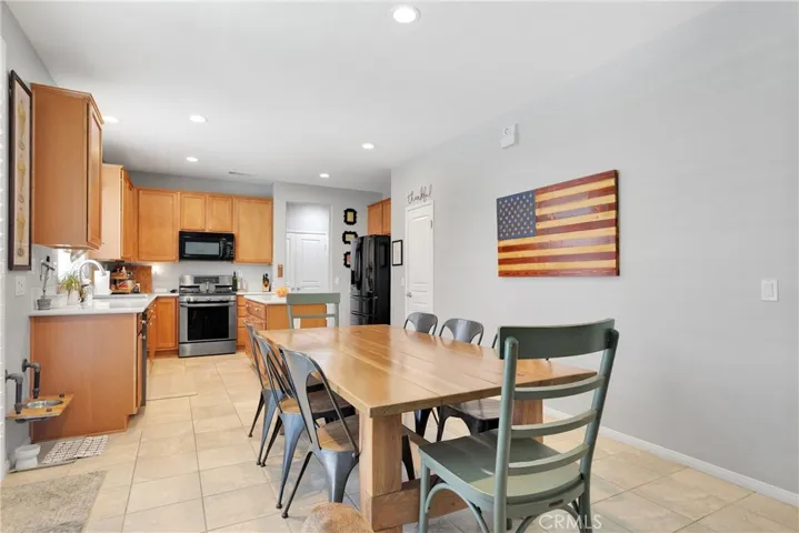 15716 Desert Poppy Lane, Victorville, California 92394