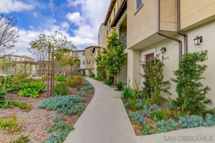 1643 Fig Tree Way, Oceanside, California 92056