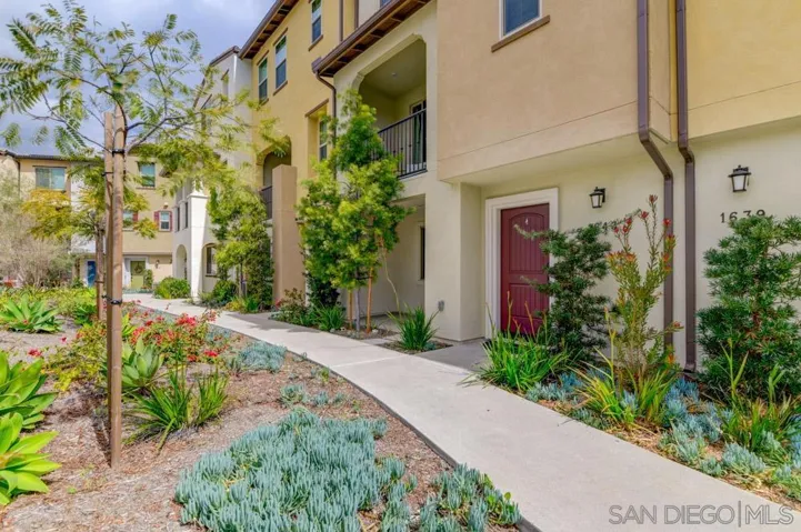 1643 Fig Tree Way, Oceanside, California 92056