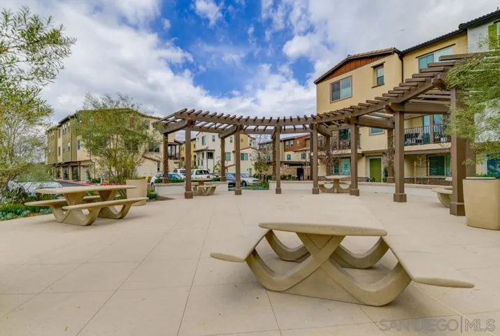 1643 Fig Tree Way, Oceanside, California 92056