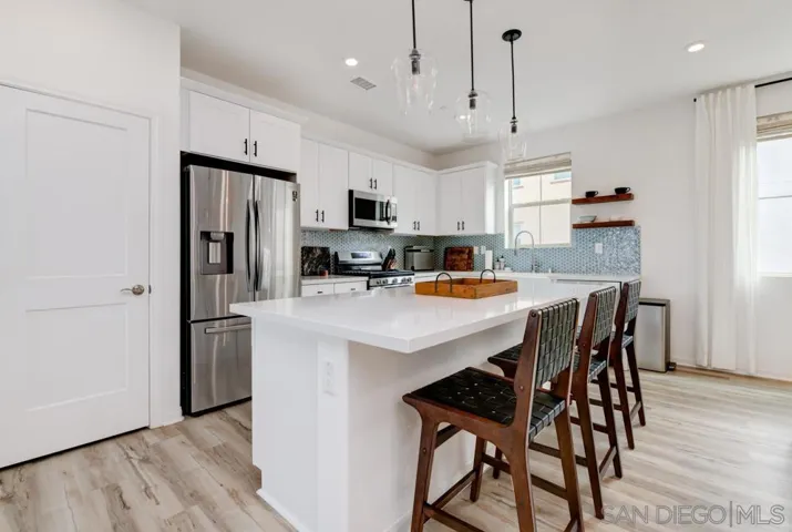 1643 Fig Tree Way, Oceanside, California 92056