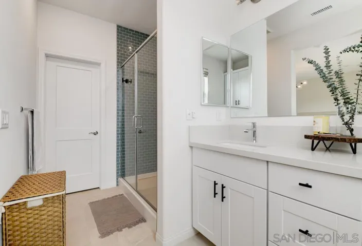 1643 Fig Tree Way, Oceanside, California 92056