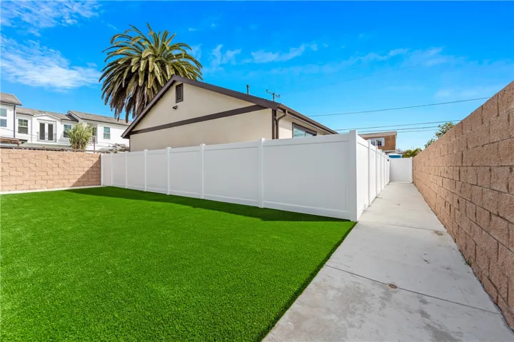 Provides Alley to Garage