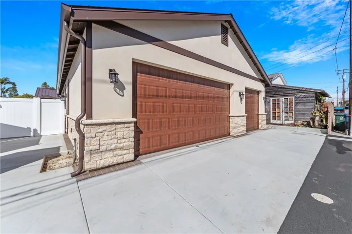 1820 Main Street, Huntington Beach, California 92648