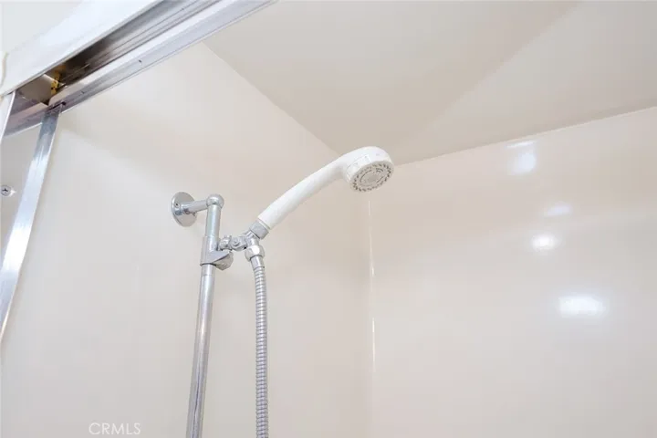 Main Bath Shower Massage