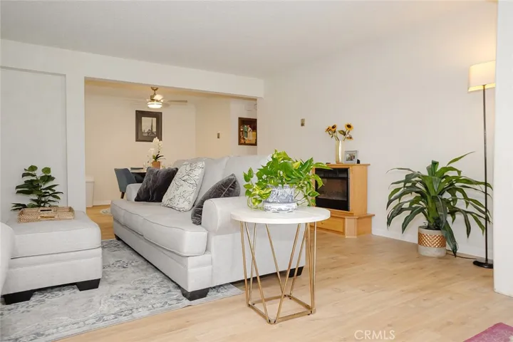 Overview Living Room