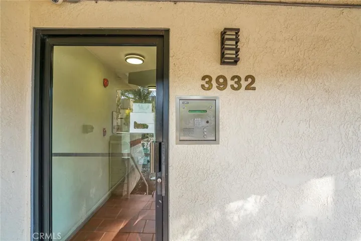 3932 N Virginia Road 201, Long Beach, California 90807
