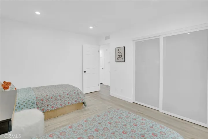 3932 N Virginia Road 201, Long Beach, California 90807