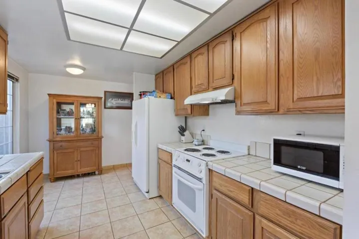 1245 Glacier Ave, Pacifica, California 94044